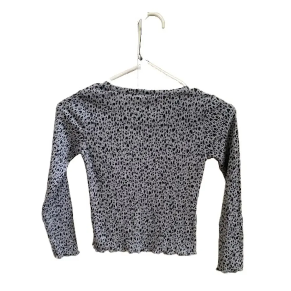 Old Navy Girls Gray Cheetah Print Ribbed Henley Top Long Sleeve Size‎ M 8